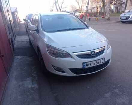 Белый Опель Астра, объемом двигателя 1.7 л и пробегом 286 тыс. км за 6500 $, фото 2 на Automoto.ua