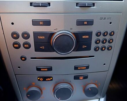 Білий Опель Астра, об'ємом двигуна 1.6 л та пробігом 197 тис. км за 6200 $, фото 9 на Automoto.ua