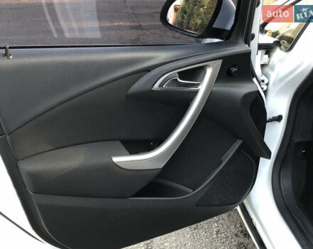 Белый Опель Астра, объемом двигателя 1.25 л и пробегом 321 тыс. км за 7499 $, фото 5 на Automoto.ua