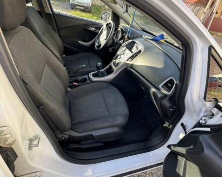 Опель Астра 2011 в Вышгороде на Automoto.ua Белый Опель Астра, объемом двигателя 1.69 л и пробегом 388 тыс. км за 6500 $, фото 14 на Automoto.ua