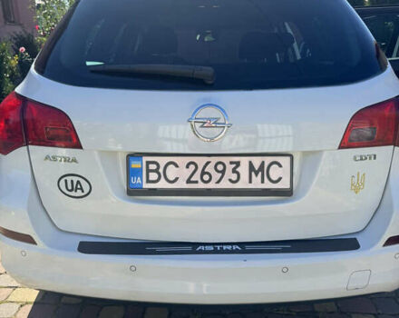 Опель Астра 2011 в Стрые на Automoto.ua Белый Опель Астра, объемом двигателя 1.7 л и пробегом 218 тыс. км за 7200 $, фото 1 на Automoto.ua