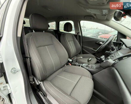 Белый Опель Астра, объемом двигателя 1.7 л и пробегом 300 тыс. км за 6999 $, фото 15 на Automoto.ua