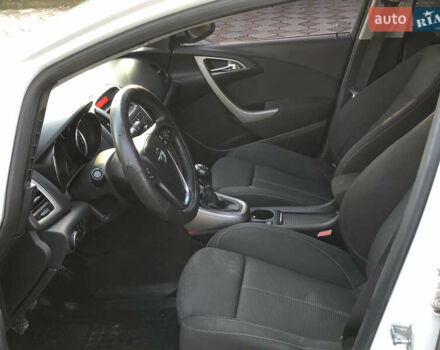 Белый Опель Астра, объемом двигателя 1.25 л и пробегом 321 тыс. км за 7499 $, фото 4 на Automoto.ua