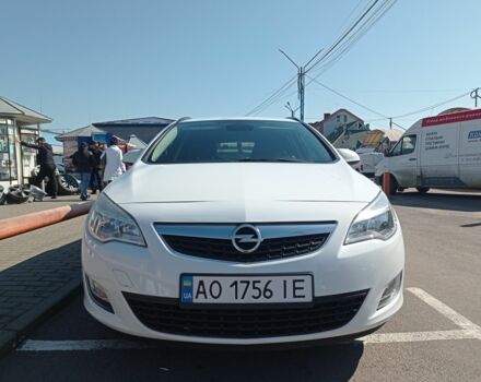 Белый Опель Астра, объемом двигателя 1.7 л и пробегом 286 тыс. км за 6500 $, фото 15 на Automoto.ua