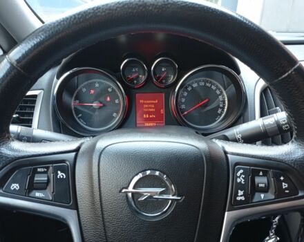 Белый Опель Астра, объемом двигателя 1.7 л и пробегом 286 тыс. км за 6500 $, фото 9 на Automoto.ua