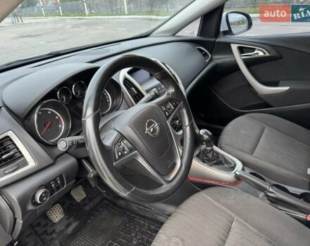 Белый Опель Астра, объемом двигателя 1.7 л и пробегом 235 тыс. км за 7500 $, фото 7 на Automoto.ua