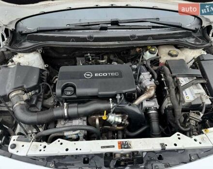 Белый Опель Астра, объемом двигателя 1.7 л и пробегом 235 тыс. км за 7500 $, фото 11 на Automoto.ua