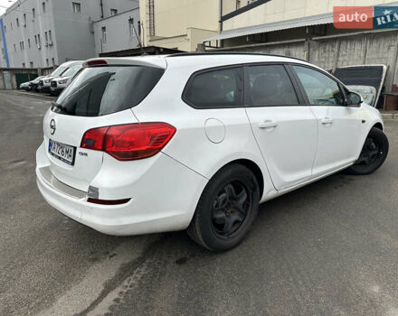 Белый Опель Астра, объемом двигателя 1.69 л и пробегом 315 тыс. км за 5600 $, фото 5 на Automoto.ua