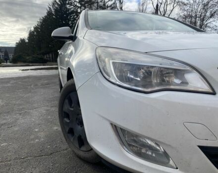 Белый Опель Астра, объемом двигателя 1.7 л и пробегом 330 тыс. км за 6700 $, фото 7 на Automoto.ua