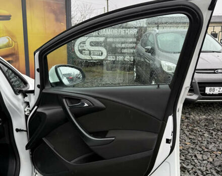 Белый Опель Астра, объемом двигателя 1.7 л и пробегом 300 тыс. км за 6999 $, фото 20 на Automoto.ua