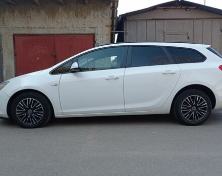 Белый Опель Астра, объемом двигателя 1.7 л и пробегом 286 тыс. км за 6500 $, фото 11 на Automoto.ua