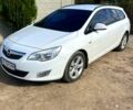 Опель Астра 2011 в Харькове на Automoto.ua Белый Опель Астра, объемом двигателя 1.7 л и пробегом 235 тыс. км за 7000 $, фото 1 на Automoto.ua