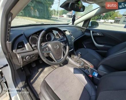 Белый Опель Астра, объемом двигателя 1.96 л и пробегом 275 тыс. км за 7500 $, фото 3 на Automoto.ua