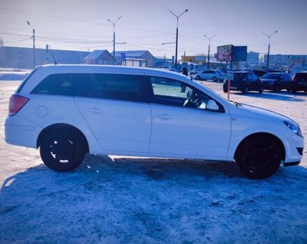 Белый Опель Астра, объемом двигателя 1.6 л и пробегом 199 тыс. км за 5555 $, фото 3 на Automoto.ua