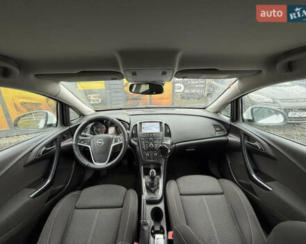 Белый Опель Астра, объемом двигателя 1.7 л и пробегом 300 тыс. км за 6999 $, фото 2 на Automoto.ua