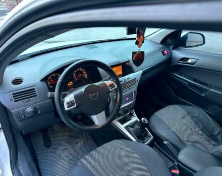 Белый Опель Астра, объемом двигателя 1.7 л и пробегом 287 тыс. км за 5350 $, фото 19 на Automoto.ua