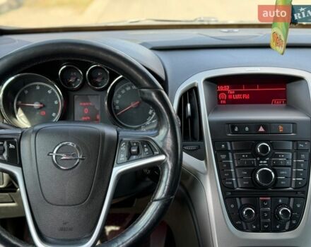 Белый Опель Астра, объемом двигателя 1.7 л и пробегом 322 тыс. км за 5999 $, фото 14 на Automoto.ua