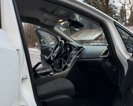 Белый Опель Астра, объемом двигателя 1.2 л и пробегом 372 тыс. км за 4600 $, фото 7 на Automoto.ua