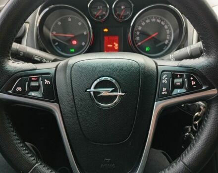 Опель Астра 2011 в Нетешине на Automoto.ua Белый Опель Астра, объемом двигателя 1.7 л и пробегом 249 тыс. км за 5700 $, фото 5 на Automoto.ua
