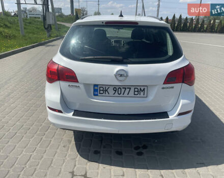 Белый Опель Астра, объемом двигателя 1.25 л и пробегом 366 тыс. км за 4700 $, фото 3 на Automoto.ua