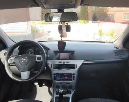 Опель Астра 2011 в Тульчине на Automoto.ua Белый Опель Астра, объемом двигателя 1.69 л и пробегом 281 тыс. км за 5800 $, фото 16 на Automoto.ua