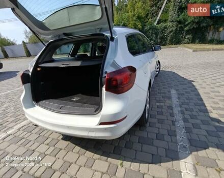 Белый Опель Астра, объемом двигателя 1.96 л и пробегом 275 тыс. км за 7500 $, фото 5 на Automoto.ua