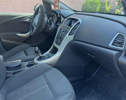 Опель Астра 2011 в Стрые на Automoto.ua Белый Опель Астра, объемом двигателя 1.7 л и пробегом 218 тыс. км за 7200 $, фото 4 на Automoto.ua