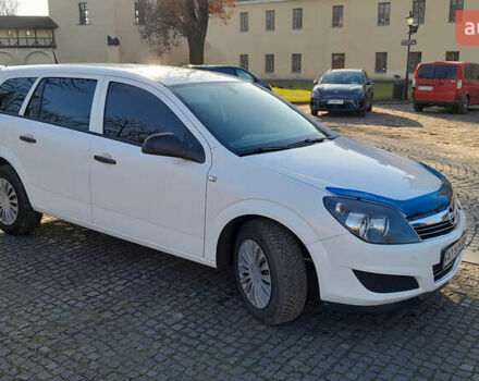 Белый Опель Астра, объемом двигателя 1.25 л и пробегом 410 тыс. км за 6500 $, фото 2 на Automoto.ua