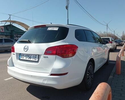 Белый Опель Астра, объемом двигателя 1.7 л и пробегом 286 тыс. км за 6500 $, фото 7 на Automoto.ua