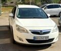 Белый Опель Астра, объемом двигателя 1.2 л и пробегом 0 тыс. км за 5550 $, фото 1 на Automoto.ua