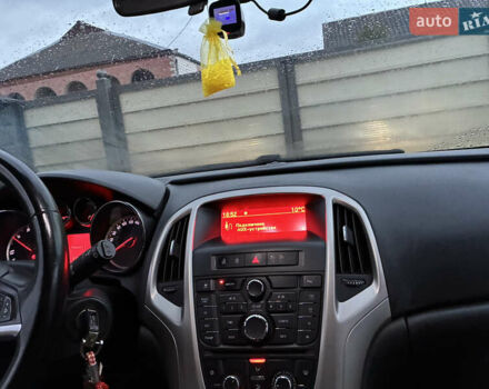 Опель Астра 2012 в Житомире на Automoto.ua Белый Опель Астра, объемом двигателя 1.3 л и пробегом 278 тыс. км за 5900 $, фото 13 на Automoto.ua