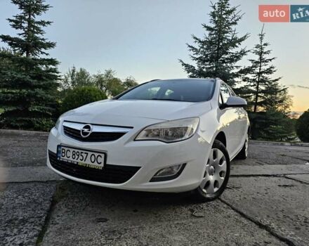 Белый Опель Астра, объемом двигателя 1.7 л и пробегом 252 тыс. км за 6500 $, фото 1 на Automoto.ua