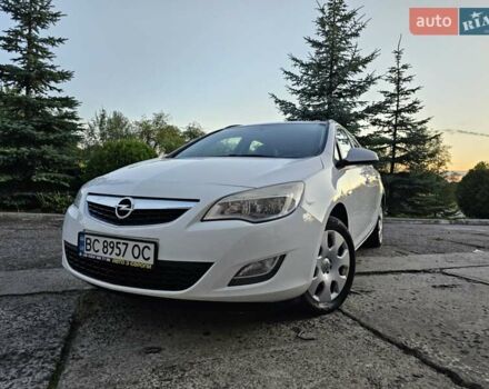Белый Опель Астра, объемом двигателя 1.7 л и пробегом 252 тыс. км за 6500 $, фото 3 на Automoto.ua