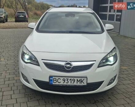 Опель Астра 2012 у Дрогобичі на Automoto.ua Білий Опель Астра, об'ємом двигуна 1.7 л та пробігом 232 тис. км за 8500 $, фото 1 на Automoto.ua