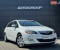 Белый Опель Астра, объемом двигателя 1.7 л и пробегом 300 тыс. км за 6000 $, фото 1 на Automoto.ua