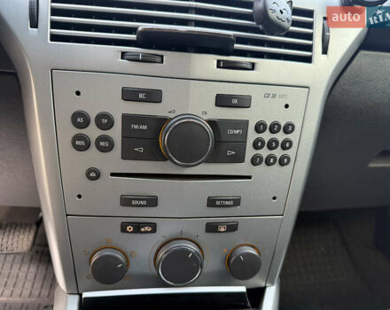 Білий Опель Астра, об'ємом двигуна 1.6 л та пробігом 201 тис. км за 6300 $, фото 16 на Automoto.ua