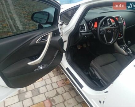 Белый Опель Астра, объемом двигателя 1.3 л и пробегом 268 тыс. км за 5700 $, фото 5 на Automoto.ua