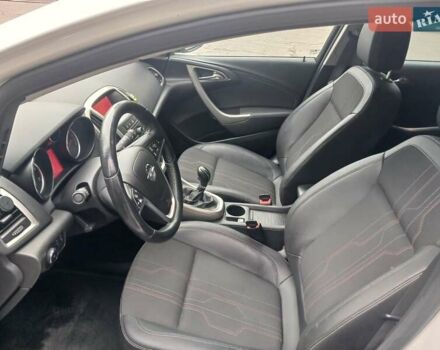 Опель Астра 2012 в Стрые на Automoto.ua Белый Опель Астра, объемом двигателя 1.7 л и пробегом 198 тыс. км за 7350 $, фото 31 на Automoto.ua