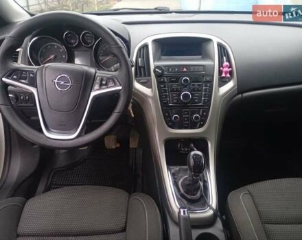 Белый Опель Астра, объемом двигателя 1.3 л и пробегом 268 тыс. км за 5700 $, фото 9 на Automoto.ua