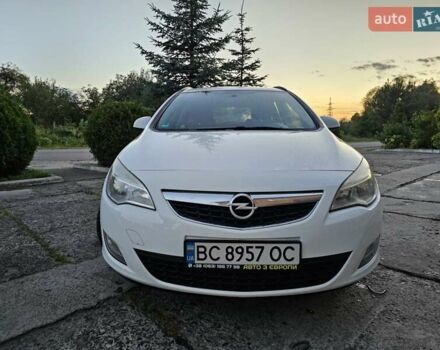 Белый Опель Астра, объемом двигателя 1.7 л и пробегом 252 тыс. км за 6500 $, фото 6 на Automoto.ua