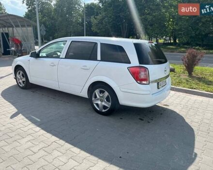 Білий Опель Астра, об'ємом двигуна 1.6 л та пробігом 136 тис. км за 7500 $, фото 5 на Automoto.ua