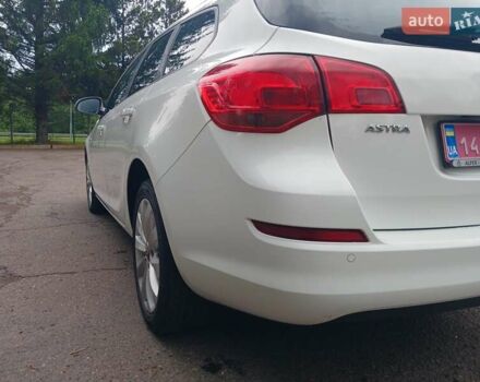 Опель Астра 2012 в Стрые на Automoto.ua Белый Опель Астра, объемом двигателя 1.7 л и пробегом 198 тыс. км за 7350 $, фото 10 на Automoto.ua