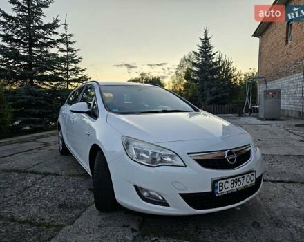Белый Опель Астра, объемом двигателя 1.7 л и пробегом 252 тыс. км за 6500 $, фото 9 на Automoto.ua