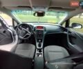 Белый Опель Астра, объемом двигателя 1.7 л и пробегом 280 тыс. км за 6250 $, фото 3 на Automoto.ua