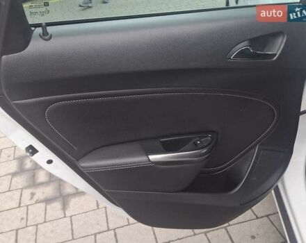 Опель Астра 2012 у Дрогобичі на Automoto.ua Білий Опель Астра, об'ємом двигуна 1.7 л та пробігом 232 тис. км за 8500 $, фото 37 на Automoto.ua