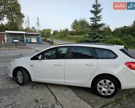 Белый Опель Астра, объемом двигателя 1.7 л и пробегом 252 тыс. км за 6500 $, фото 29 на Automoto.ua