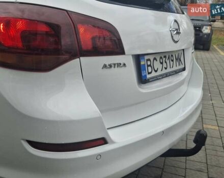 Белый Опель Астра, объемом двигателя 1.7 л и пробегом 232 тыс. км за 8500 $, фото 12 на Automoto.ua