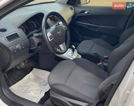 Білий Опель Астра, об'ємом двигуна 1.6 л та пробігом 201 тис. км за 6300 $, фото 8 на Automoto.ua