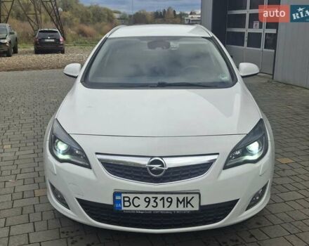 Опель Астра 2012 у Дрогобичі на Automoto.ua Білий Опель Астра, об'ємом двигуна 1.7 л та пробігом 232 тис. км за 8500 $, фото 2 на Automoto.ua