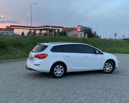 Белый Опель Астра, объемом двигателя 1.69 л и пробегом 263 тыс. км за 5999 $, фото 4 на Automoto.ua